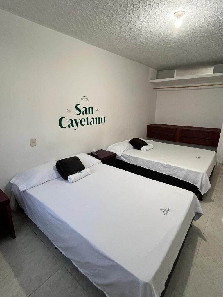 Hotel San Cayetano Ocaña Extérieur photo