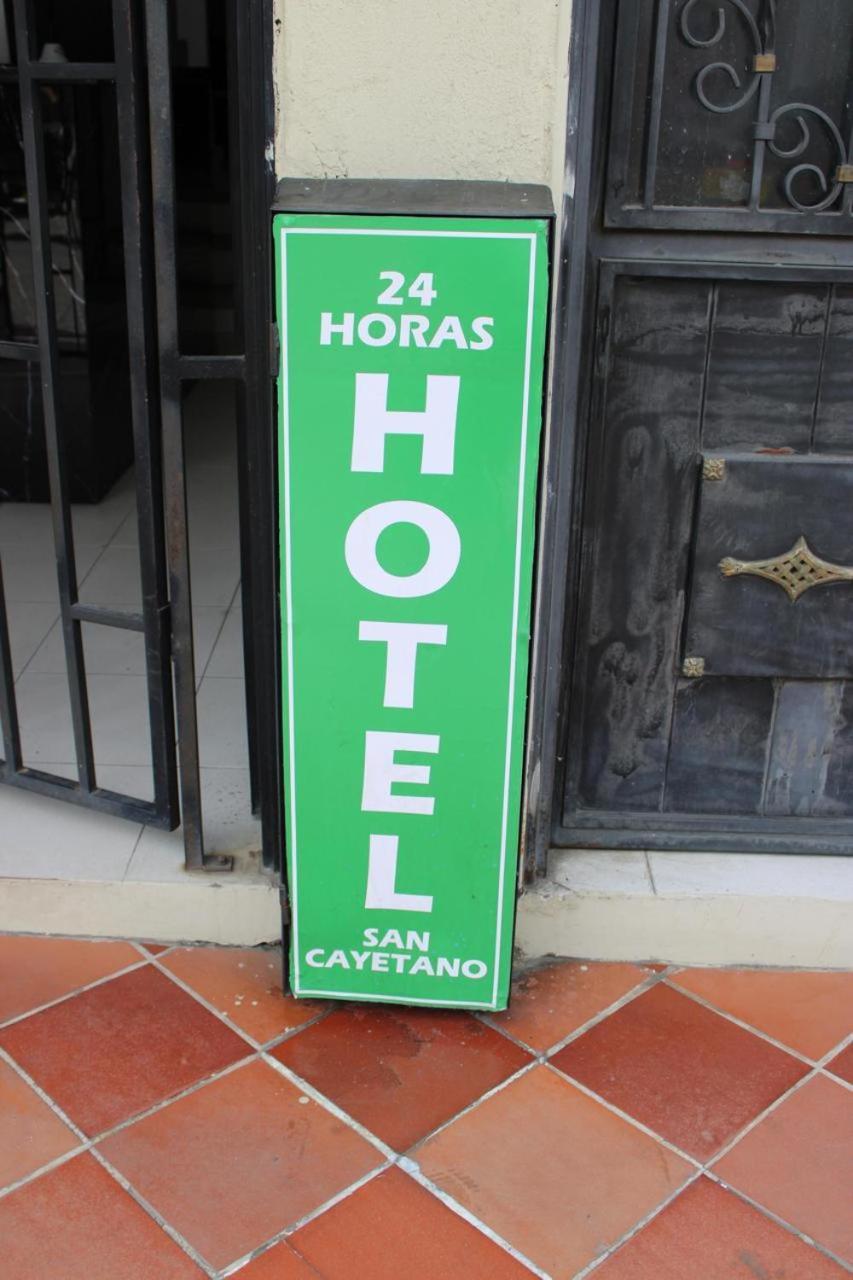 Hotel San Cayetano Ocaña Extérieur photo