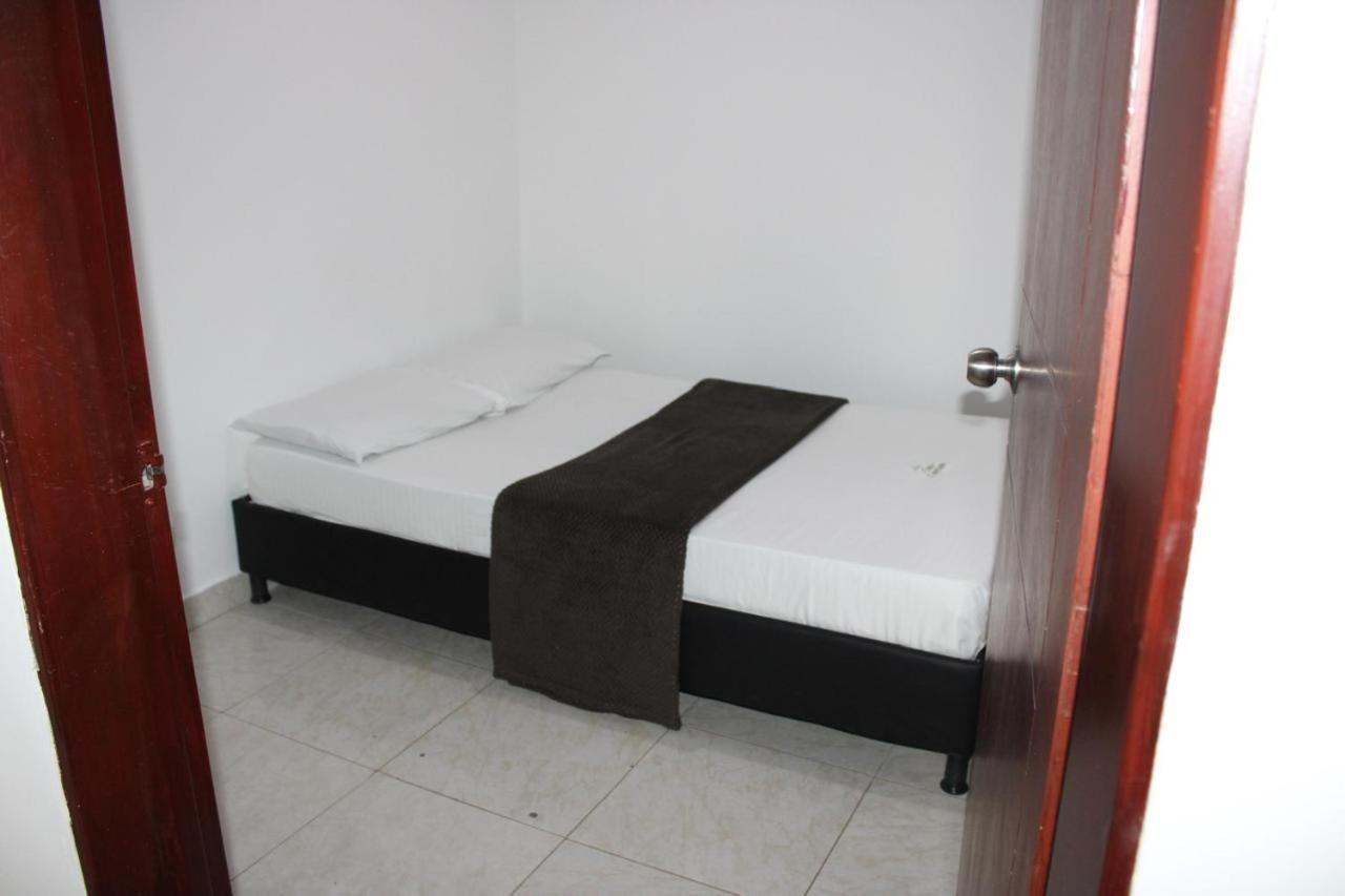 Hotel San Cayetano Ocaña Extérieur photo